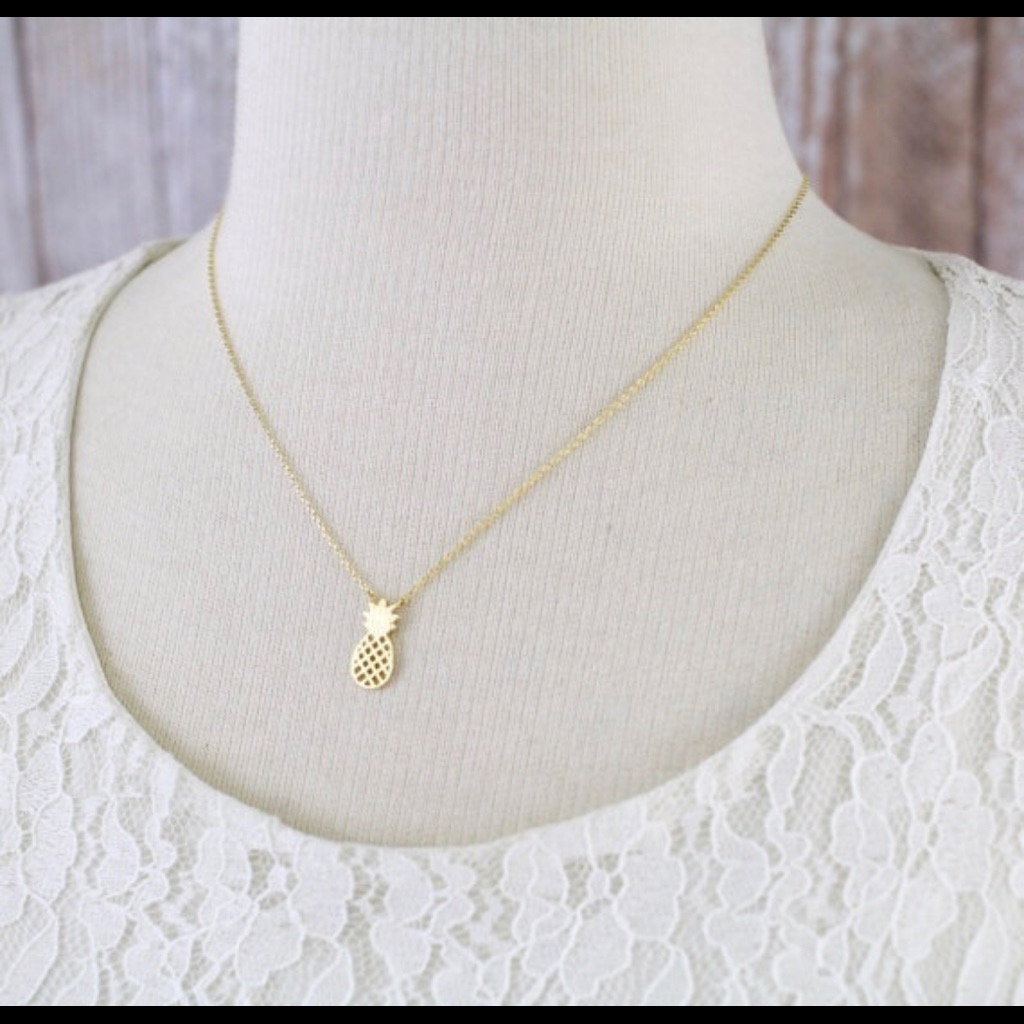 Dainty Gold Pineapple Necklace Dainty Gold Pineapple Necklace